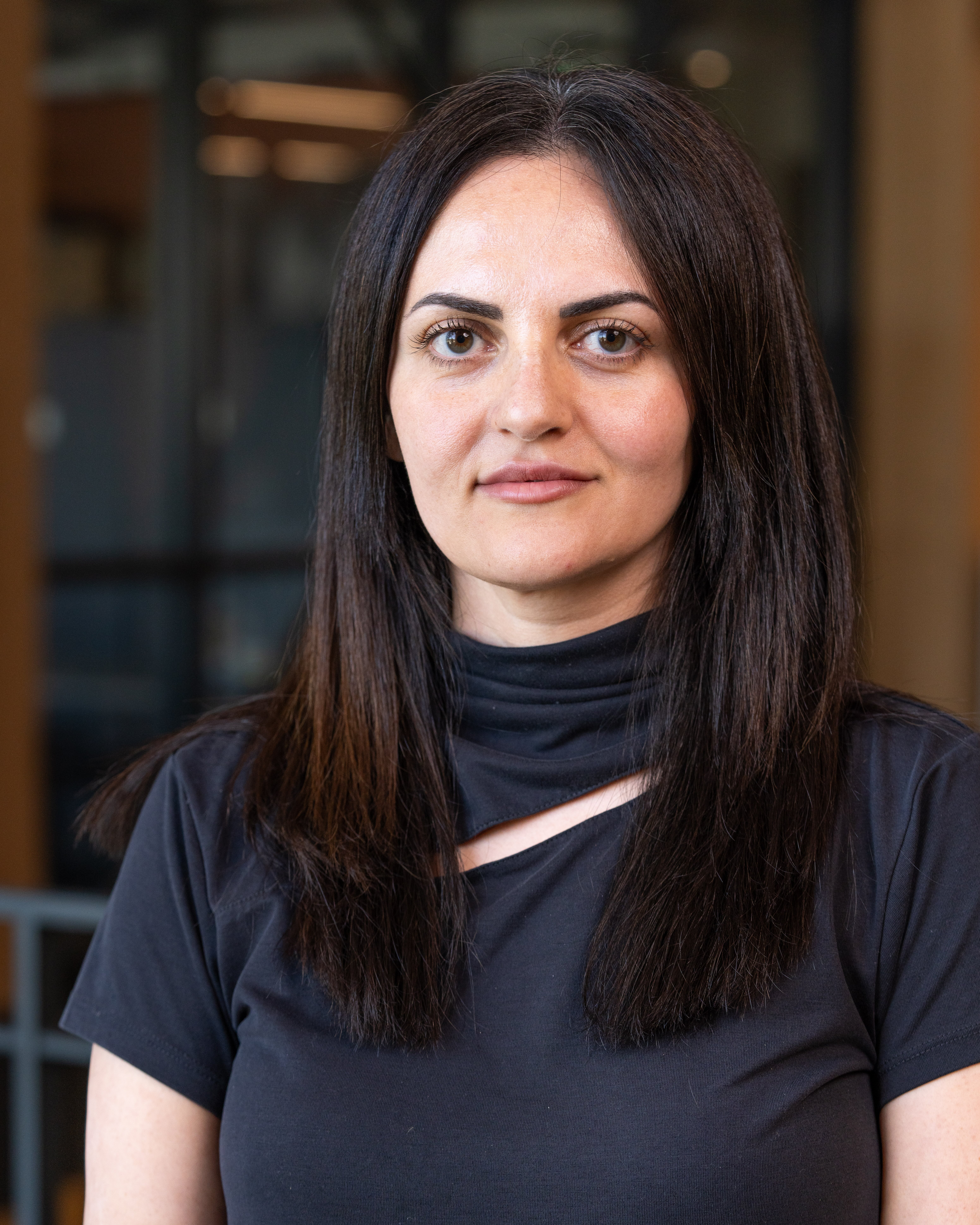 Dena Izadi